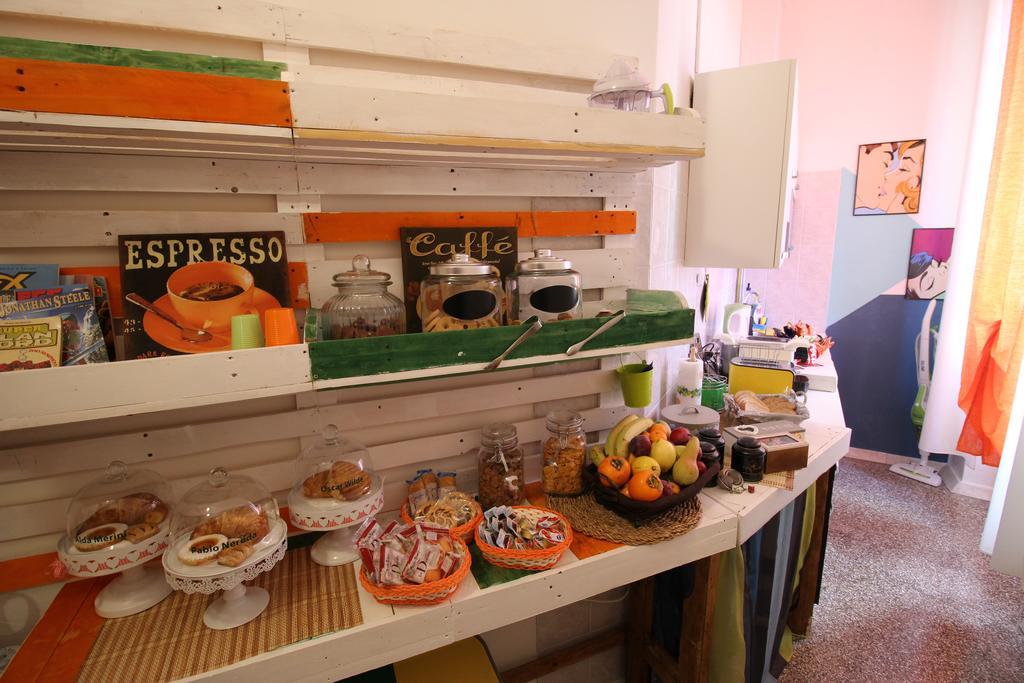 Bed 'N Books Sassari Ngoại thất bức ảnh